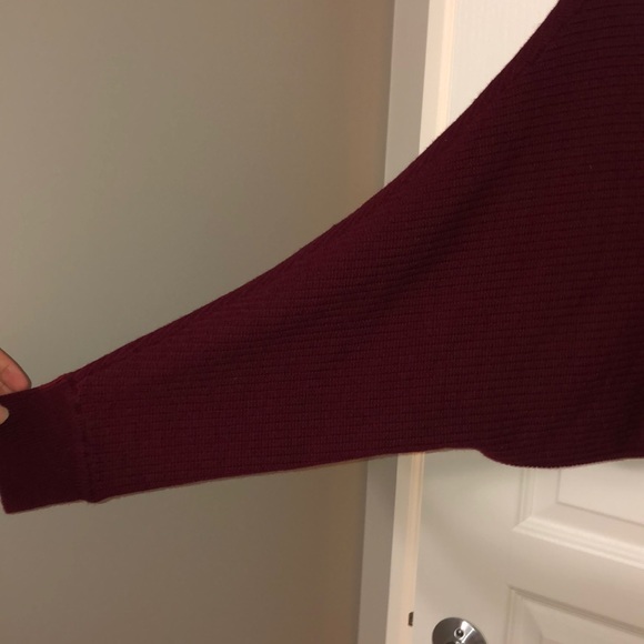 100% merino wool WILFREDFREE SWEATER aritzia - Picture 3 of 5